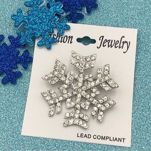6 Point Silver Rhinestone Snowflake Holiday Theme Winter Lapel Pin Brooch